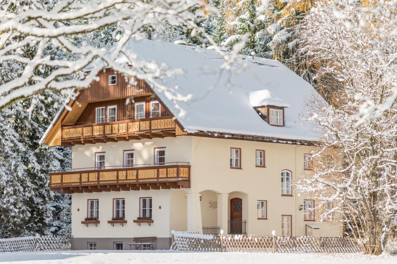 Bio-Holzhaus Und Landhaus Heimat Ramsau am Dachstein Exterior photo
