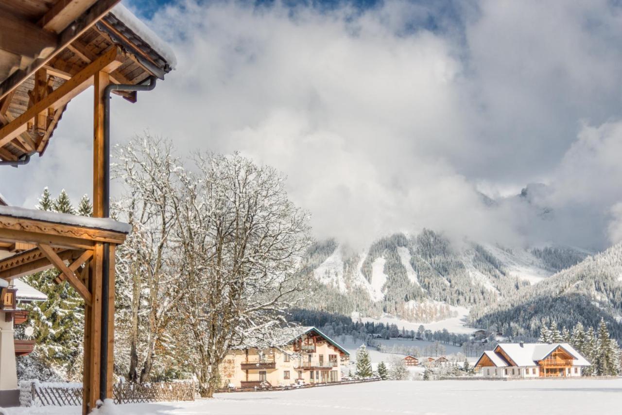 Bio-Holzhaus Und Landhaus Heimat Ramsau am Dachstein Exterior photo